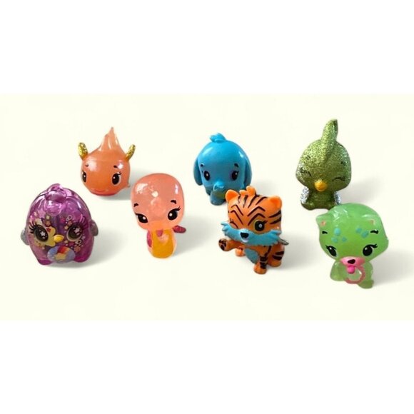 Hatchimals CollEGGtibles Mini Animal Figures Set of 12 With Carton - Picture 4 of 5